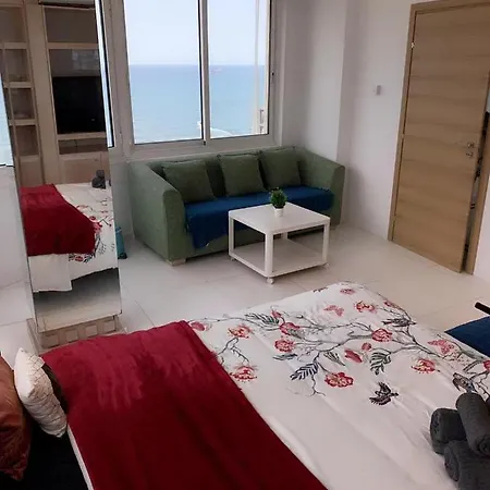 Seaview Λάρνακα