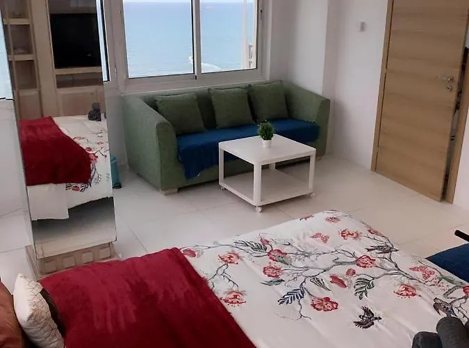 Seaview Λάρνακα